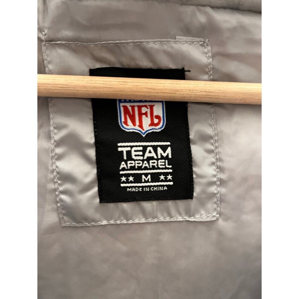 NWT NFL Shield Puffer Jacket M Silver Gray Hooded Quilted Coat Ultra Game $140 - Picture 8 of 10